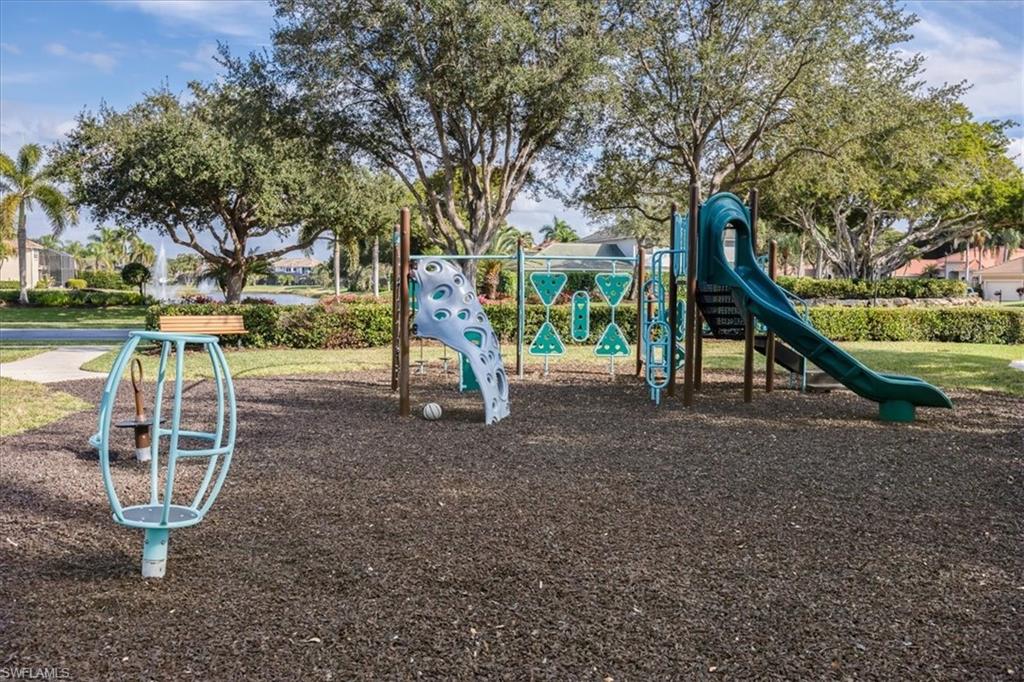 BANYAN WOODS - Residential