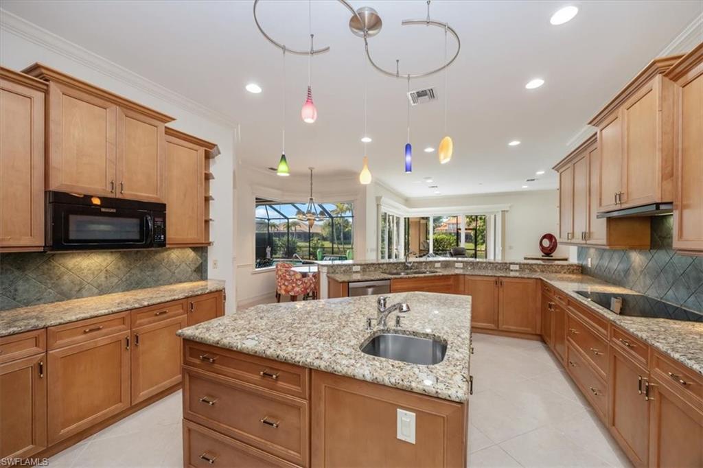 BANYAN WOODS - Residential