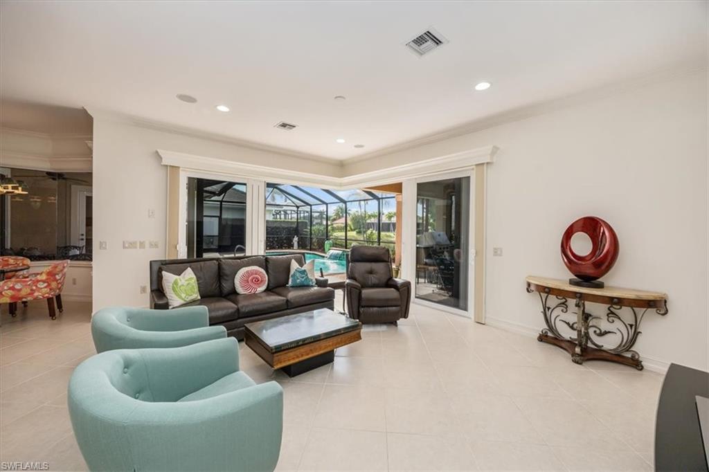 BANYAN WOODS - Residential