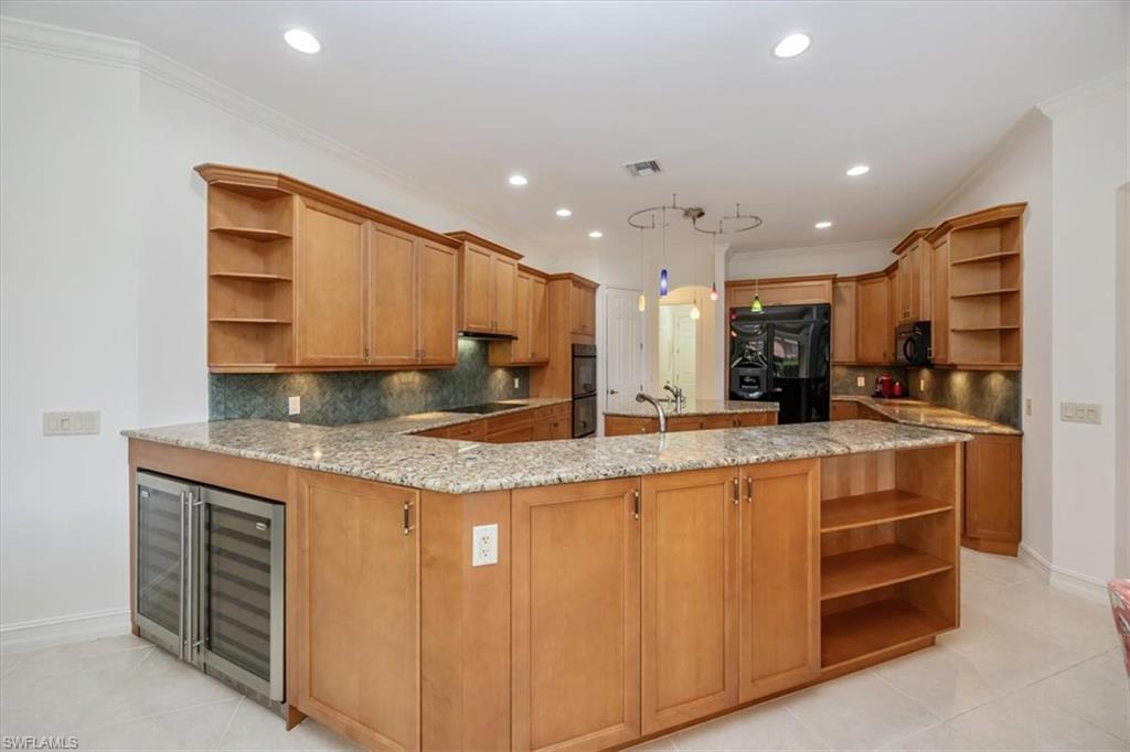 BANYAN WOODS - Residential