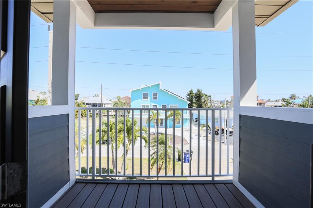 SANTINI CROSS UNREC - Residential