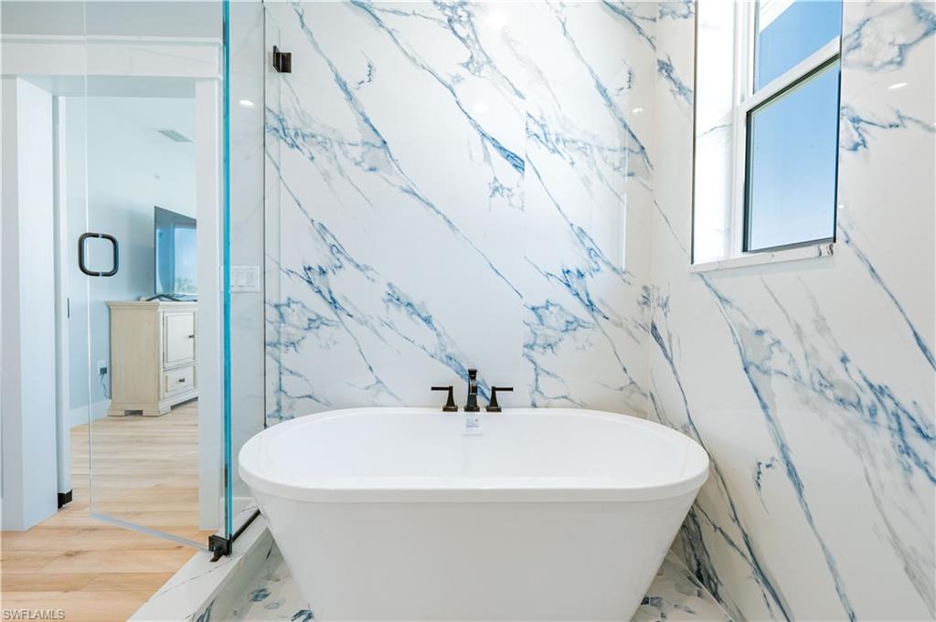 SANTINI CROSS UNREC - Residential