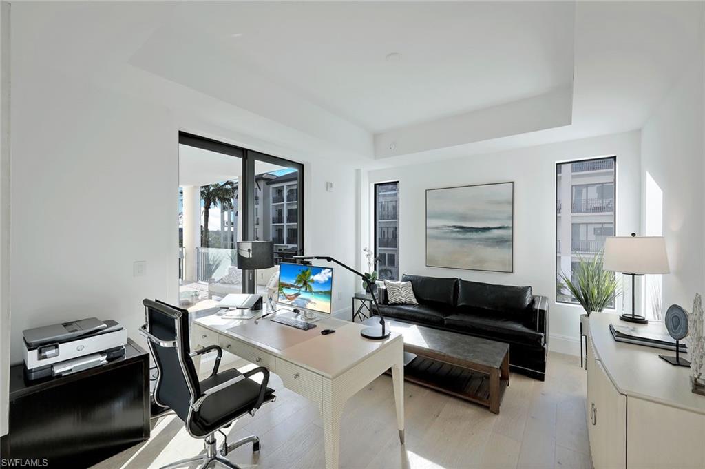 QUATTRO AT NAPLES SQUARE - Residential