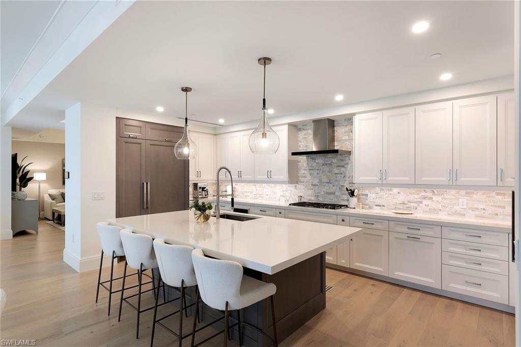 QUATTRO AT NAPLES SQUARE - Residential