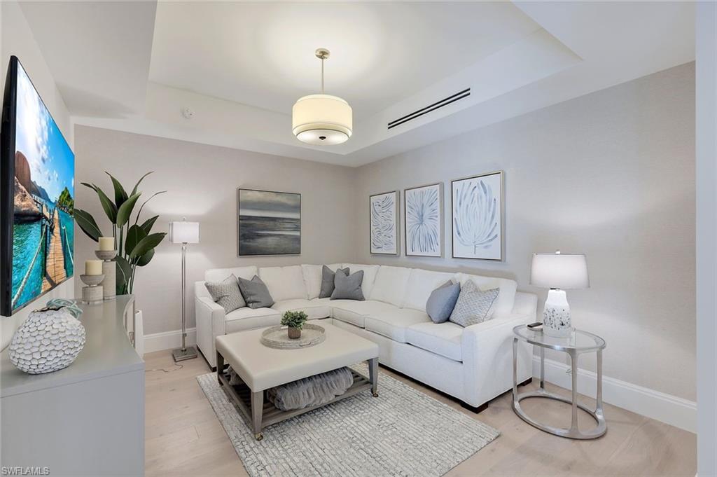 QUATTRO AT NAPLES SQUARE - Residential