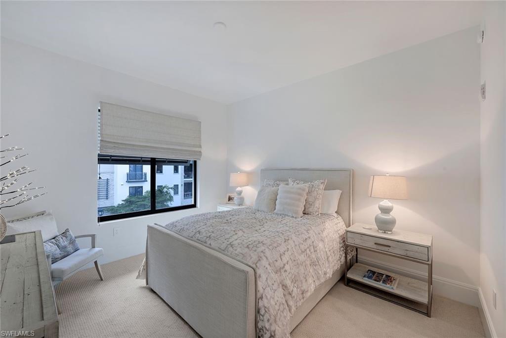 QUATTRO AT NAPLES SQUARE - Residential