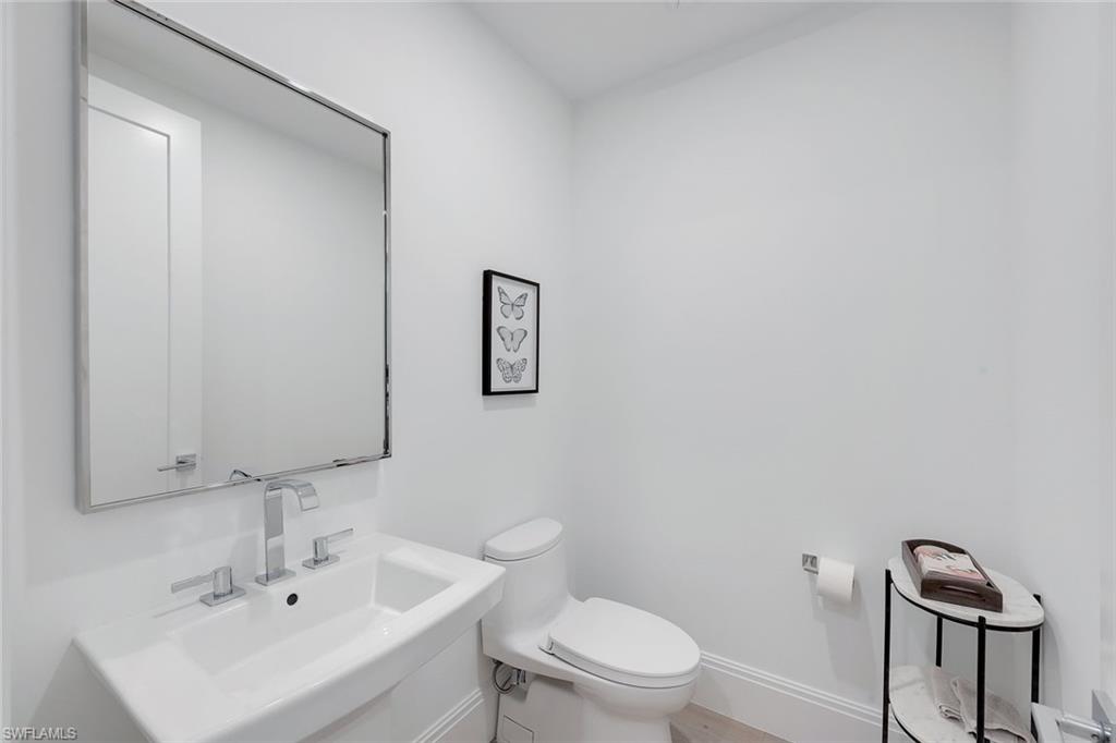 QUATTRO AT NAPLES SQUARE - Residential