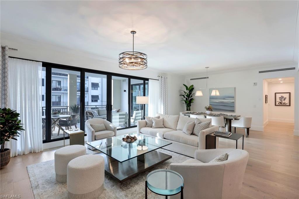 QUATTRO AT NAPLES SQUARE - Residential