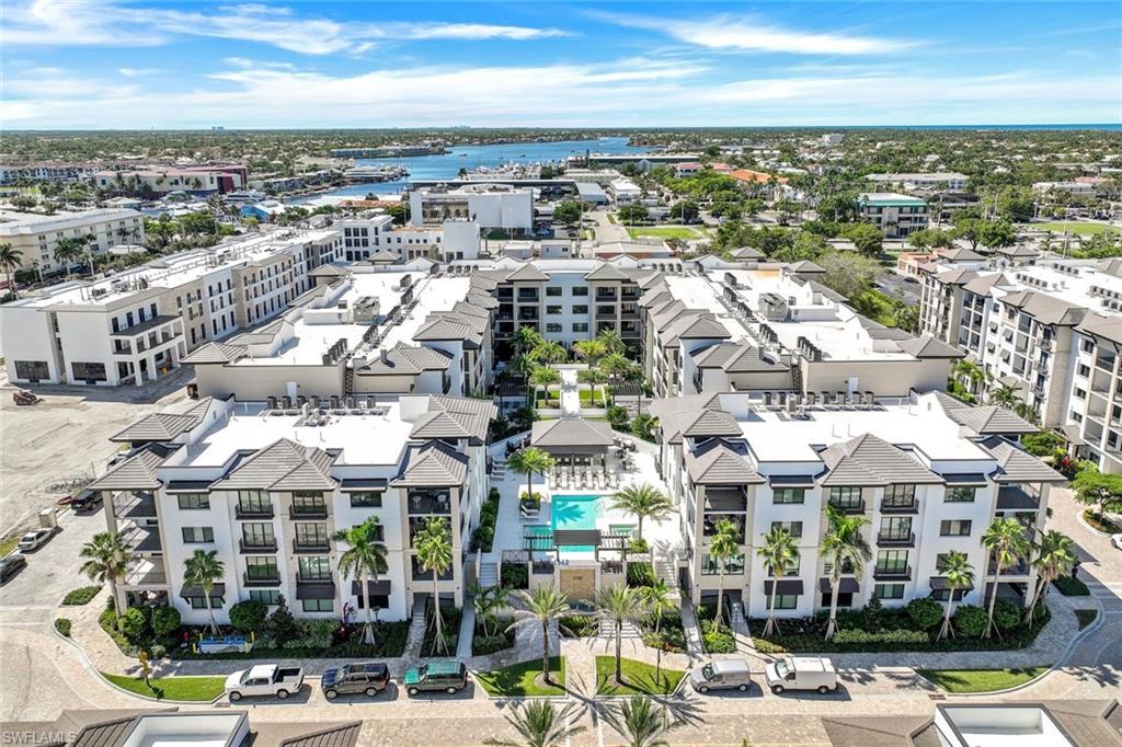 QUATTRO AT NAPLES SQUARE - Residential