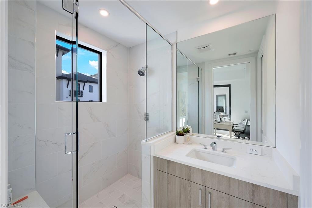 QUATTRO AT NAPLES SQUARE - Residential