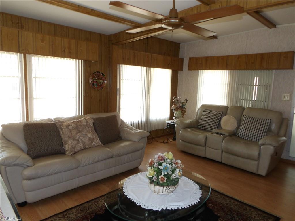 MOBILE MANOR - Residential