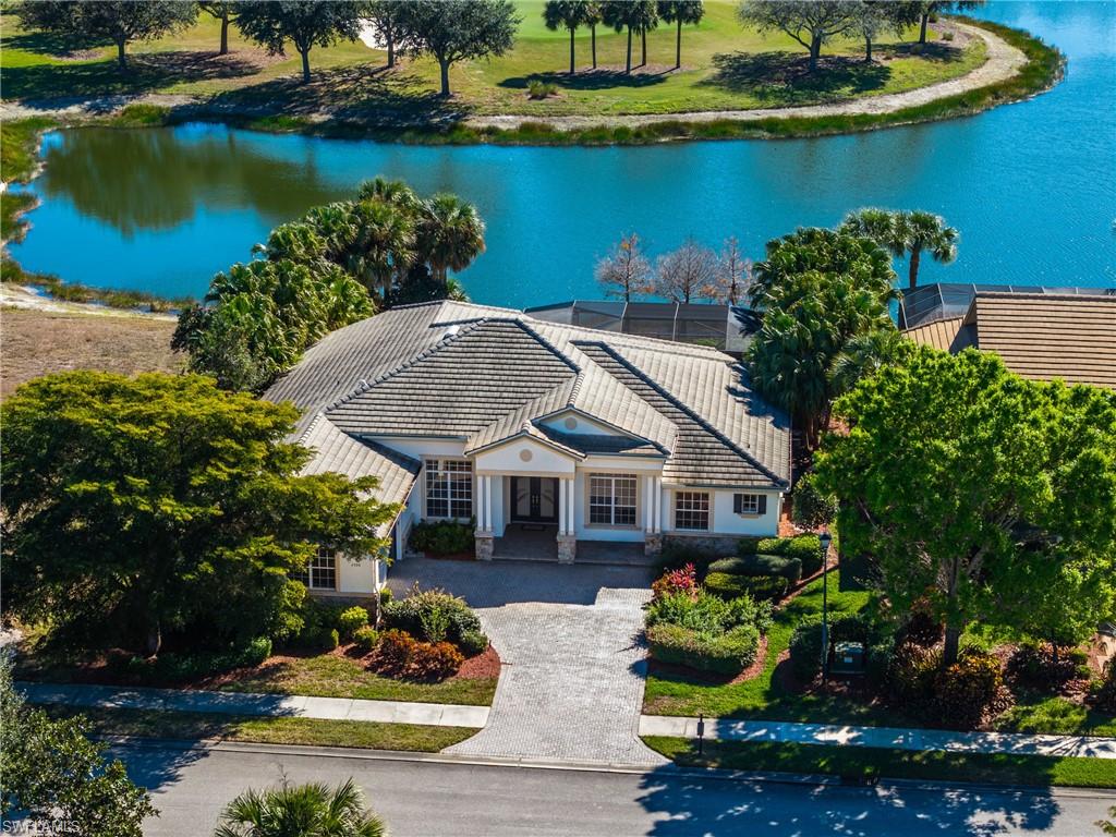 COUNTRY CLUB - Residential