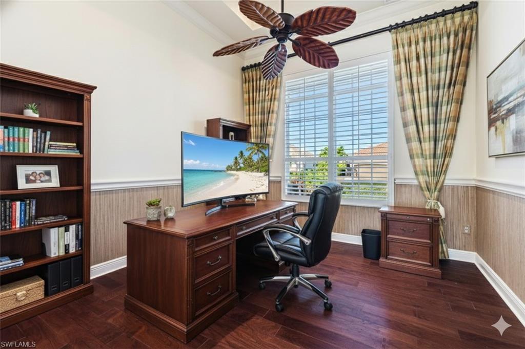 COUNTRY CLUB - Residential