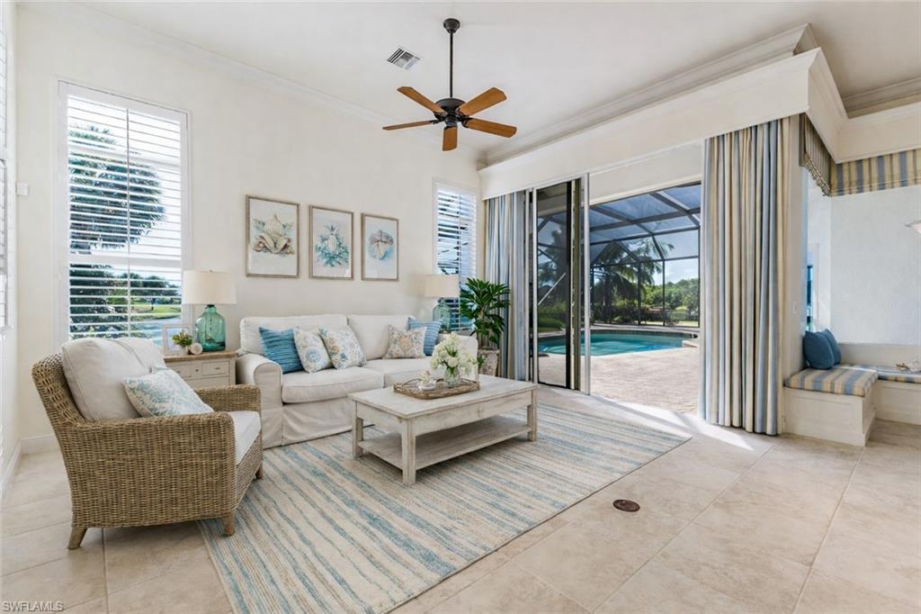 COUNTRY CLUB - Residential