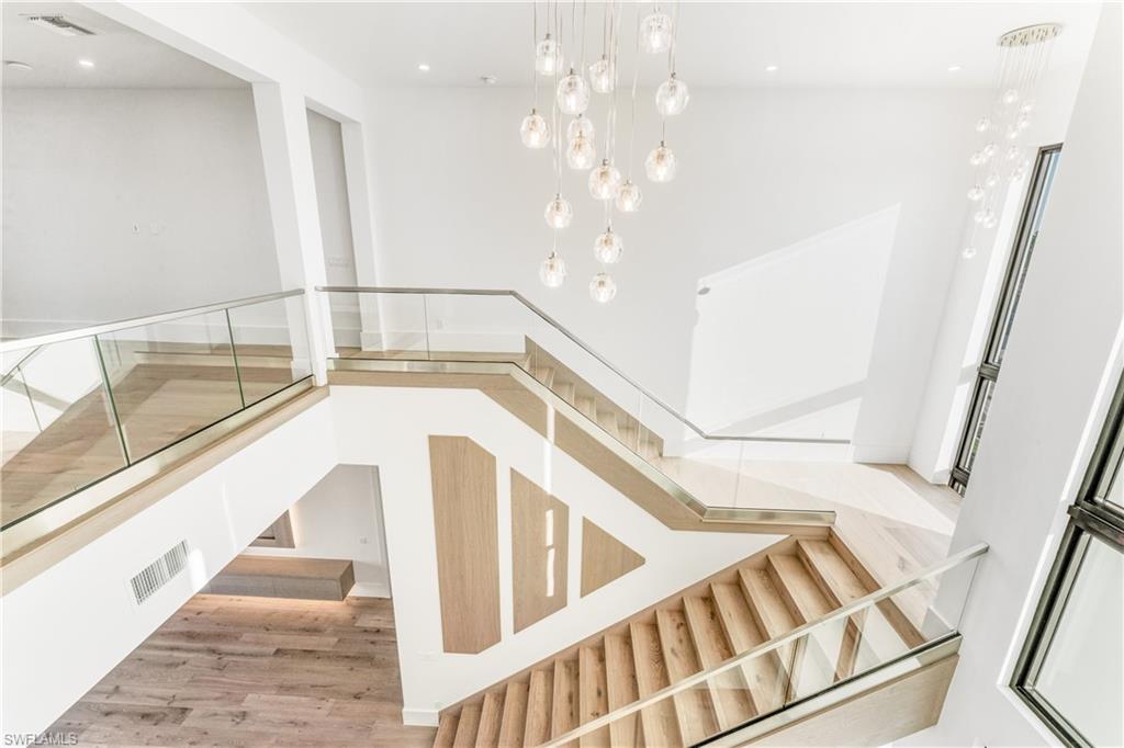 MARCO BEACH - Residential