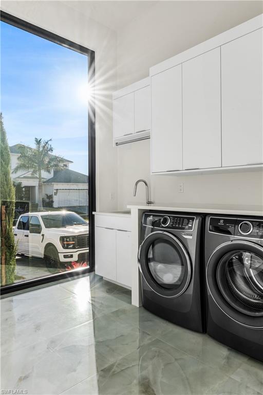 MARCO BEACH - Residential