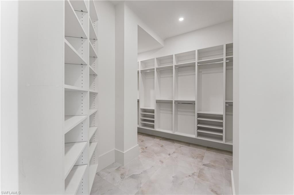 MARCO BEACH - Residential