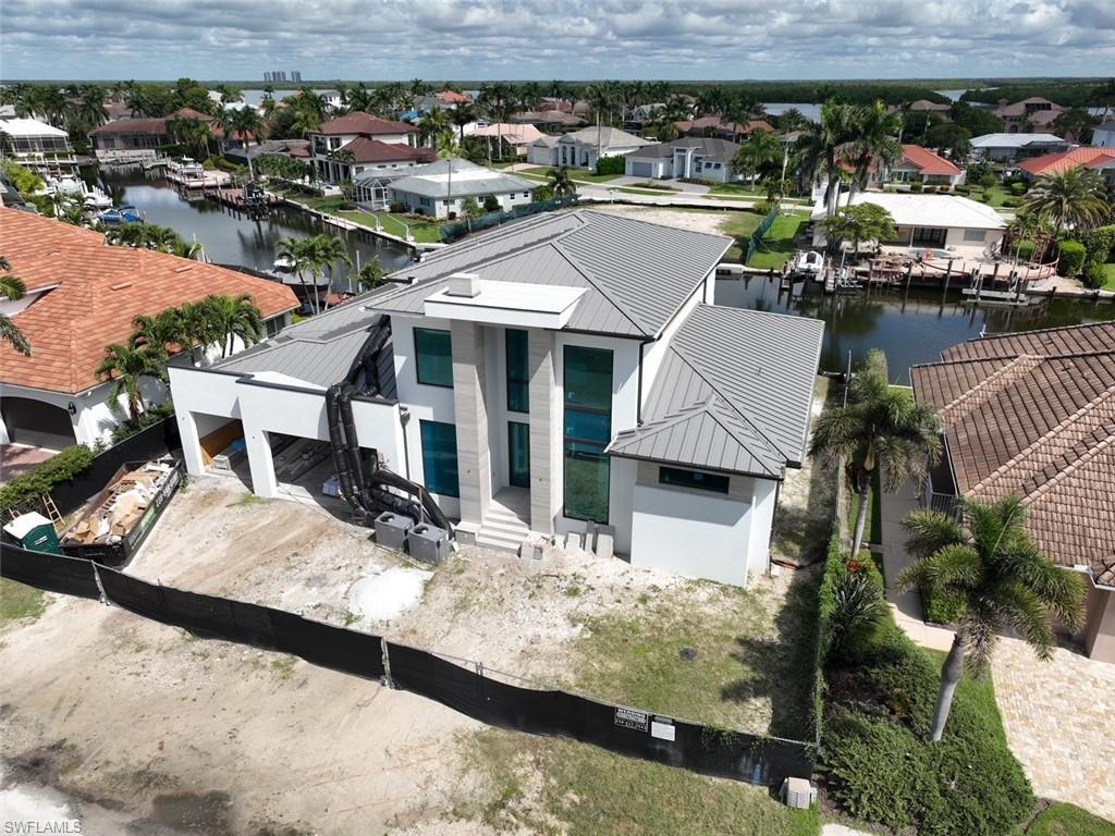 MARCO BEACH - Residential