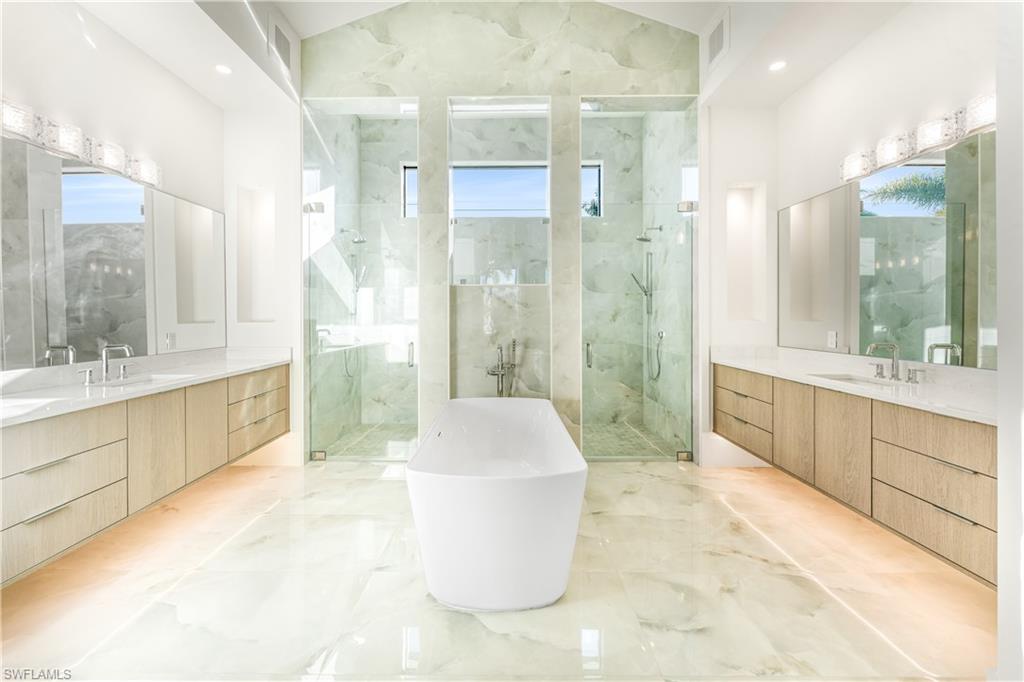 MARCO BEACH - Residential