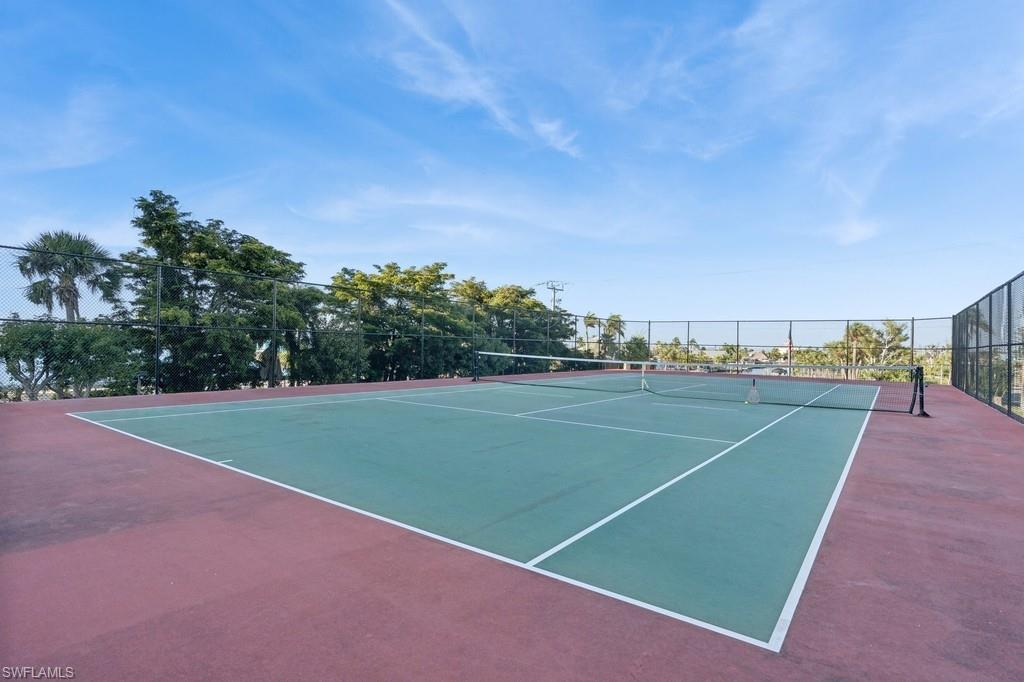 GULLWING BEACH RESORT - Residential