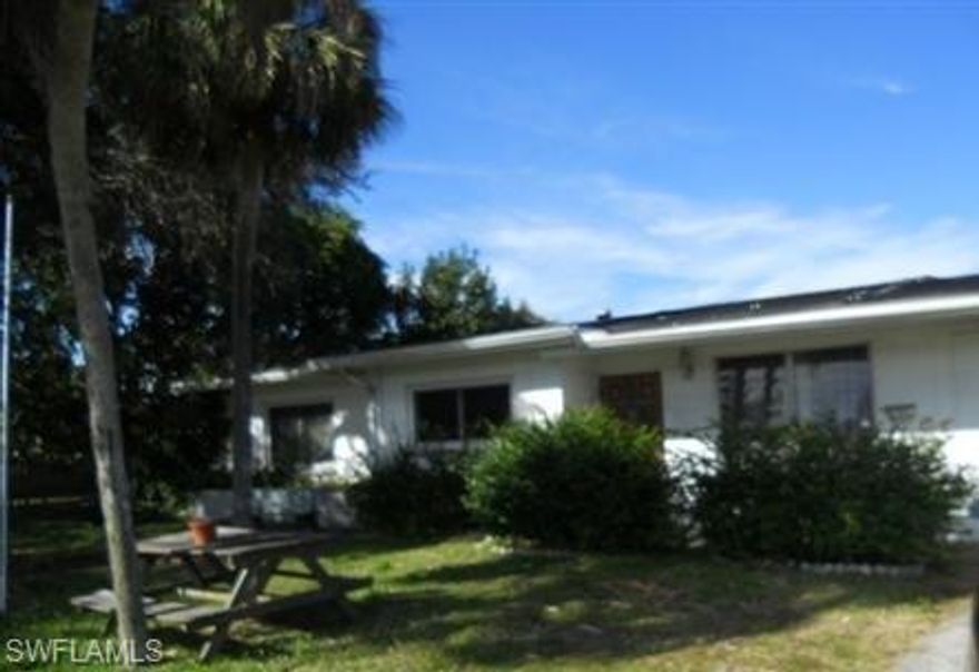 3 bedroom 2 bathroom home in convenient Lehigh Acres area. Screened in pool area provides a great entertaining and relaxing venue for friends and family. Do not miss this opportunity to own a great home.Highest and best deadline has been set for 5/11 @ 9:00am.