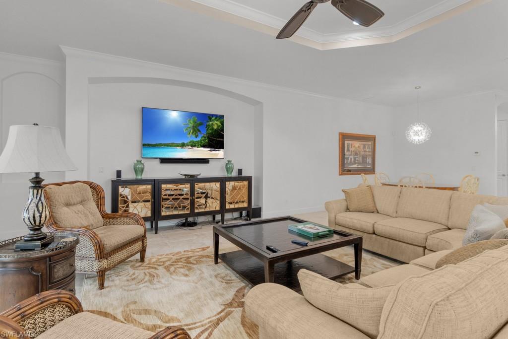 9235 Rialto LN