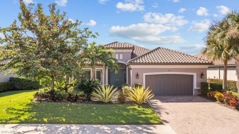 9235 Rialto LN NAPLES FL 34119