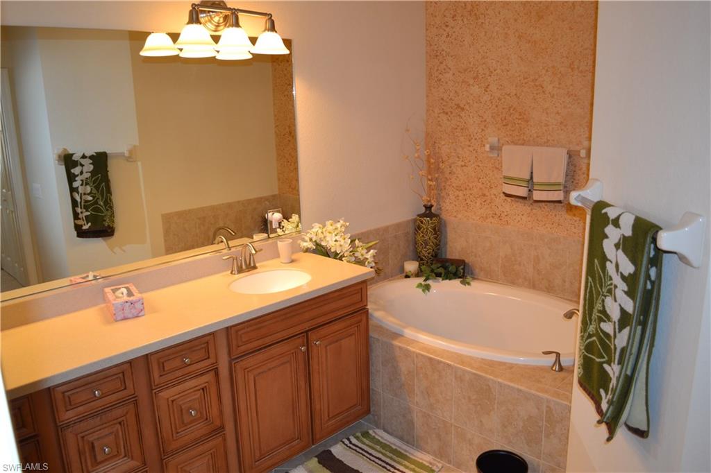 HERITAGE BAY - Residential