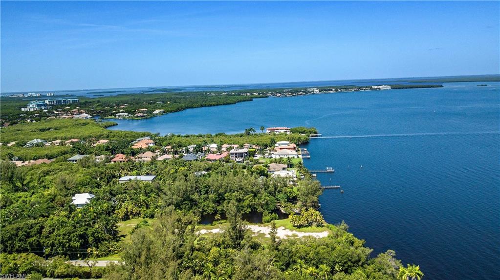 METES AND BOUNDS - Land