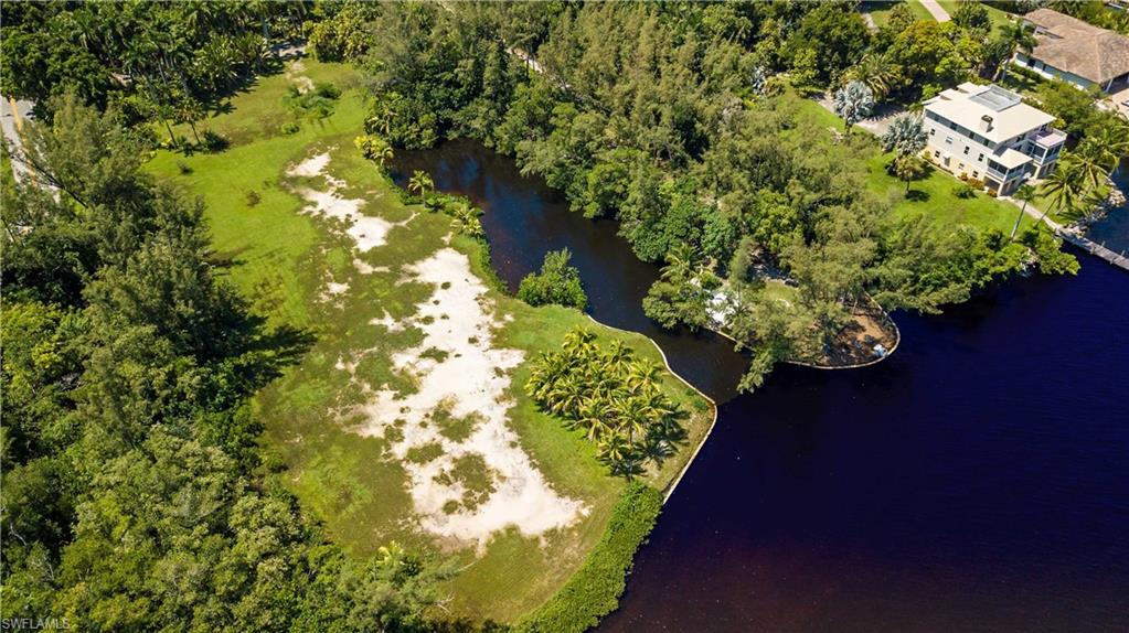 METES AND BOUNDS - Land