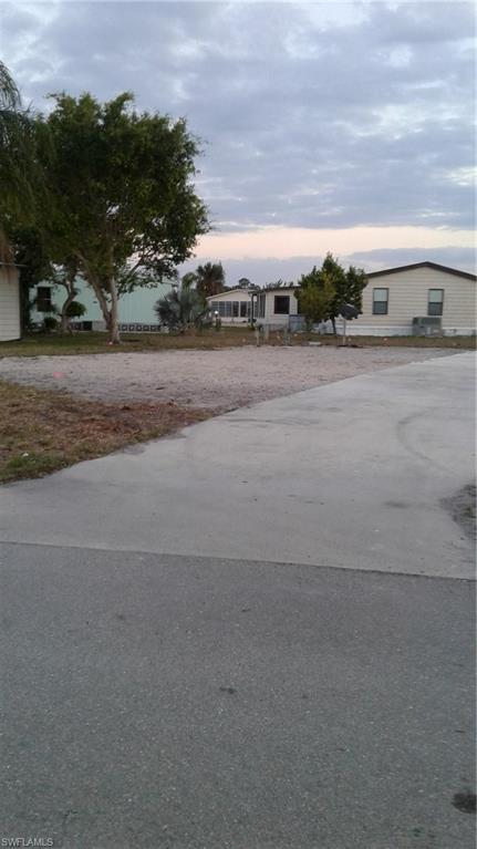 SPRING CREEK VILLAGE - Land