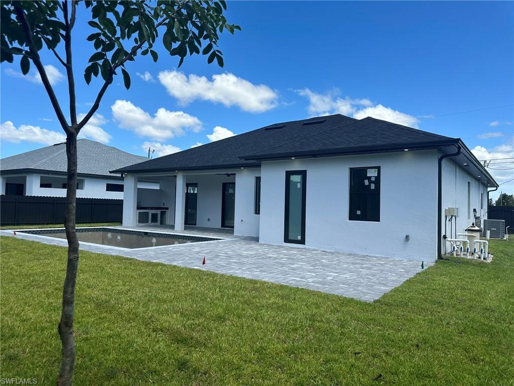 CAPE CORAL - Residential