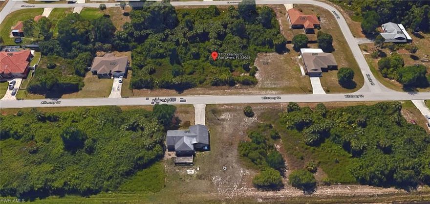 OVERSIZED SINGLE FAMILY LOT FOR SALE!