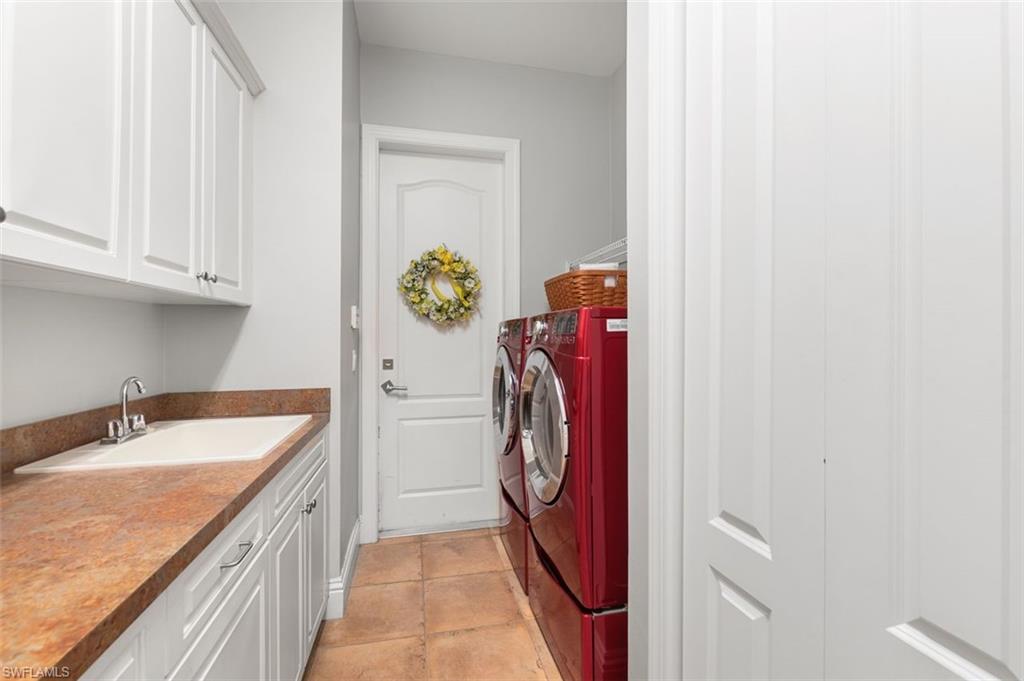 RIVER POINT - Residential