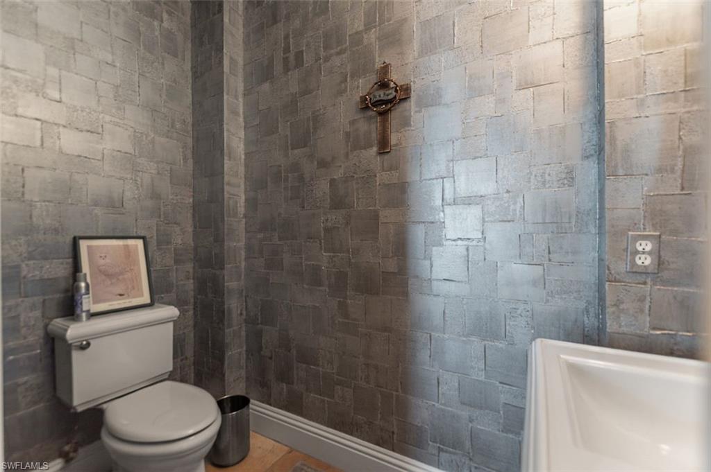 RIVER POINT - Residential