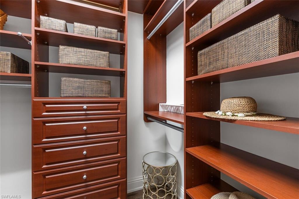 RIVER POINT - Residential