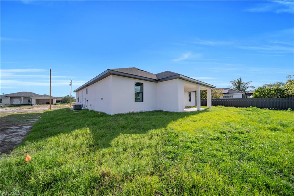CAPE CORAL - Residential
