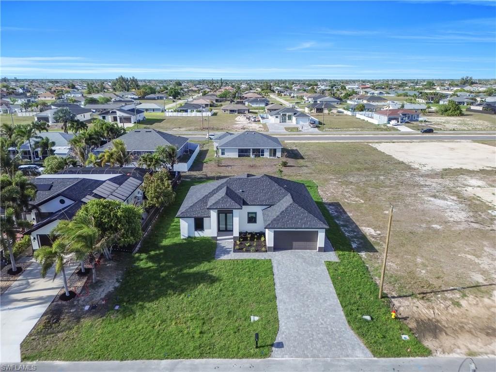 CAPE CORAL - Residential