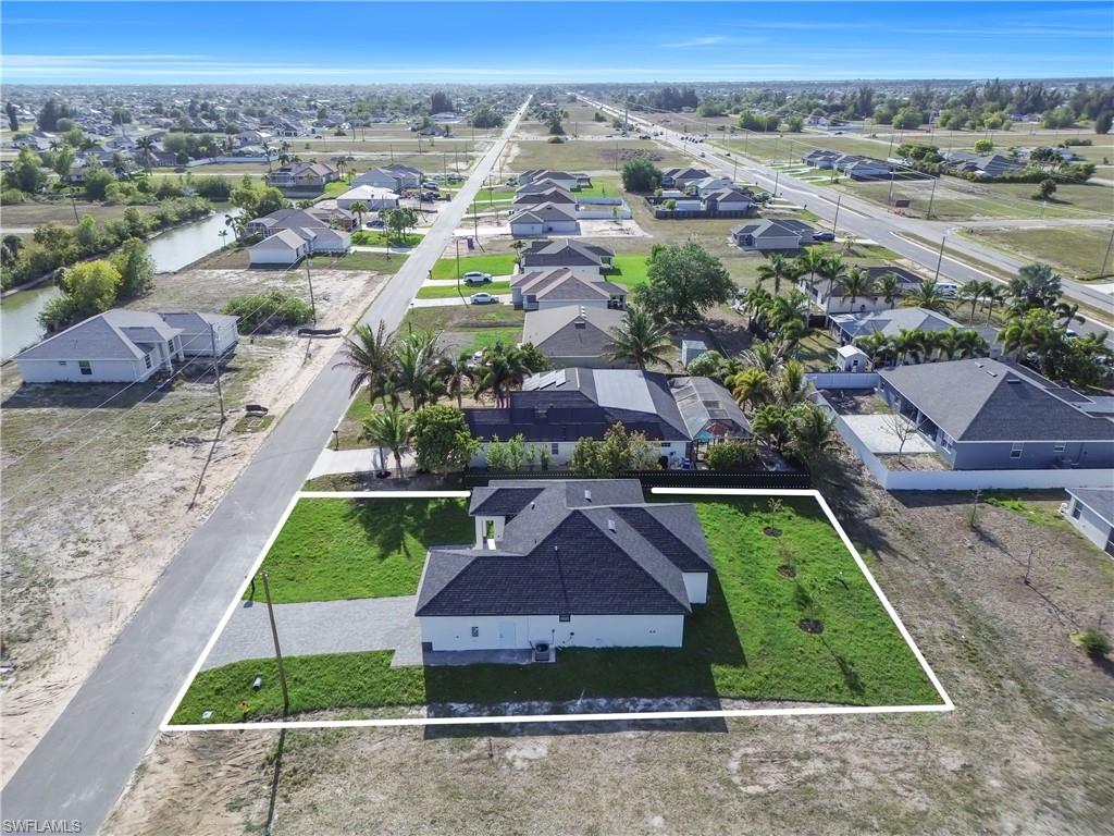 CAPE CORAL - Residential