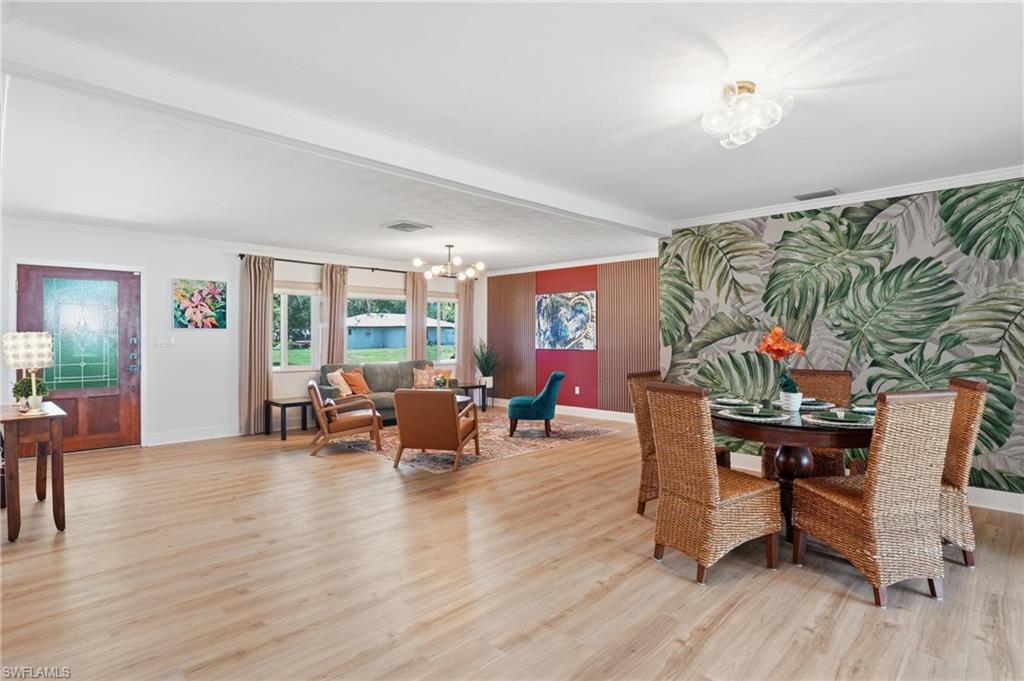 RIVER MANOR - Residential