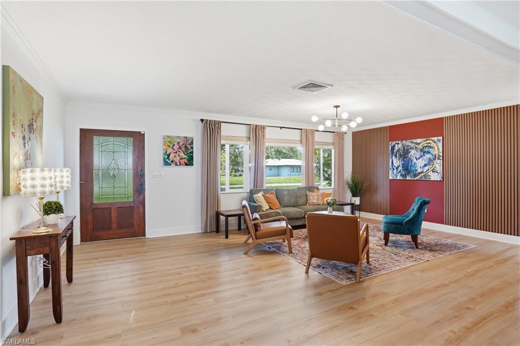 RIVER MANOR - Residential