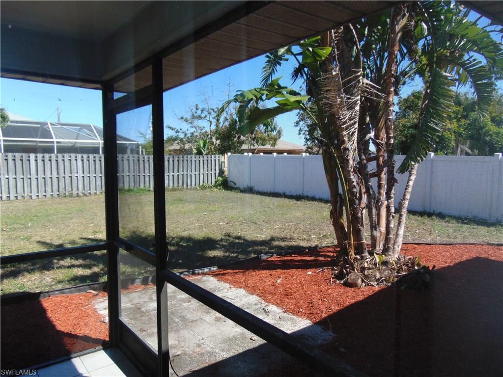 CAPE CORAL - Residential