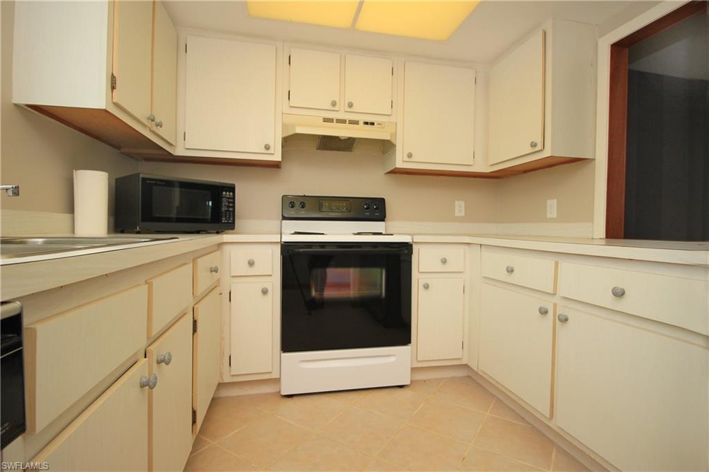 GOLF VIEW MANOR CONDO - Residential