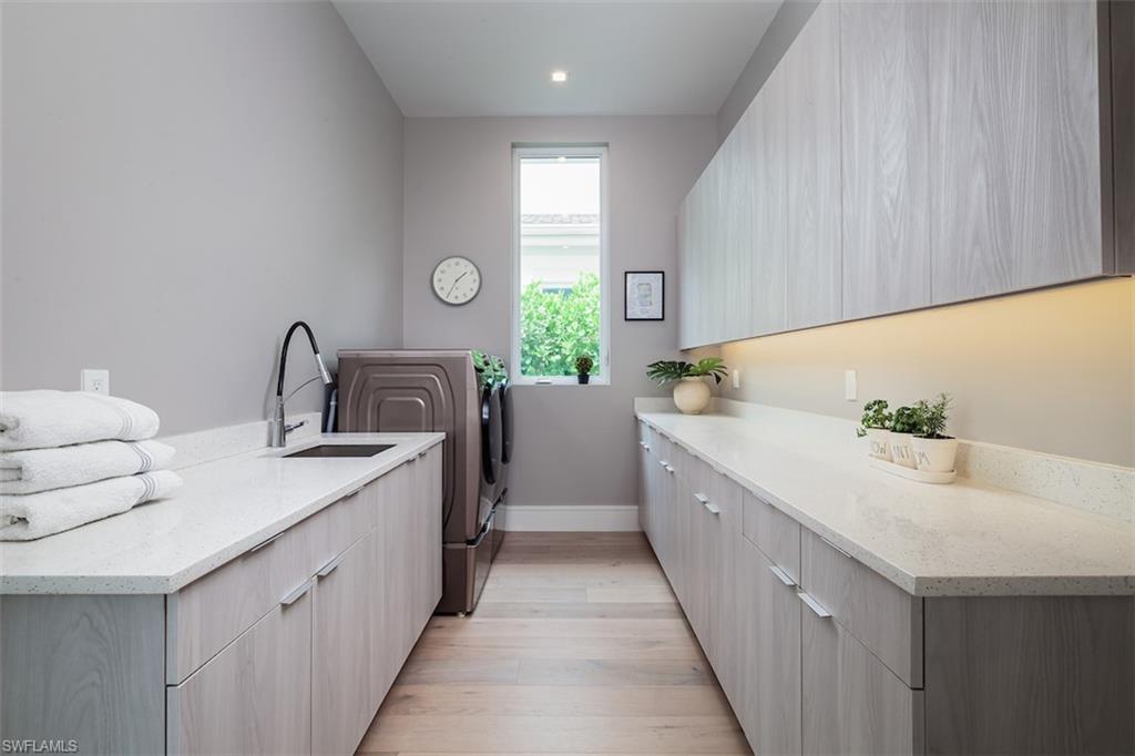 ROYAL HARBOR - Residential