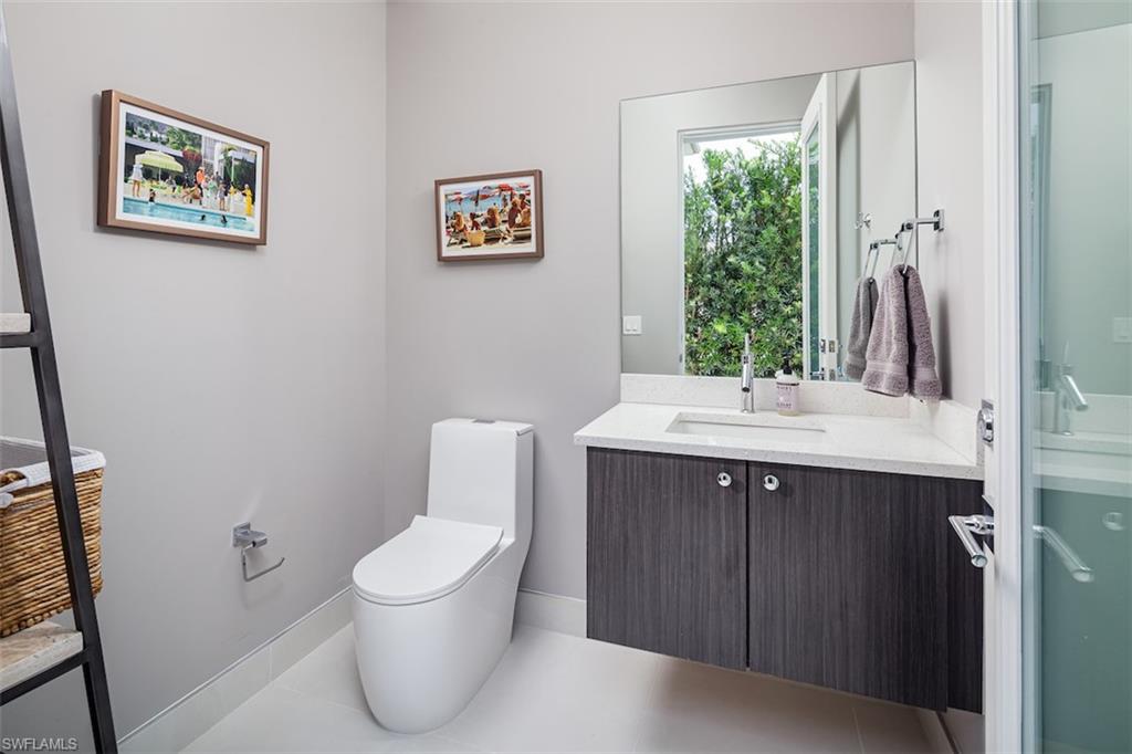 ROYAL HARBOR - Residential