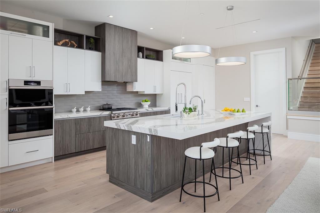 ROYAL HARBOR - Residential