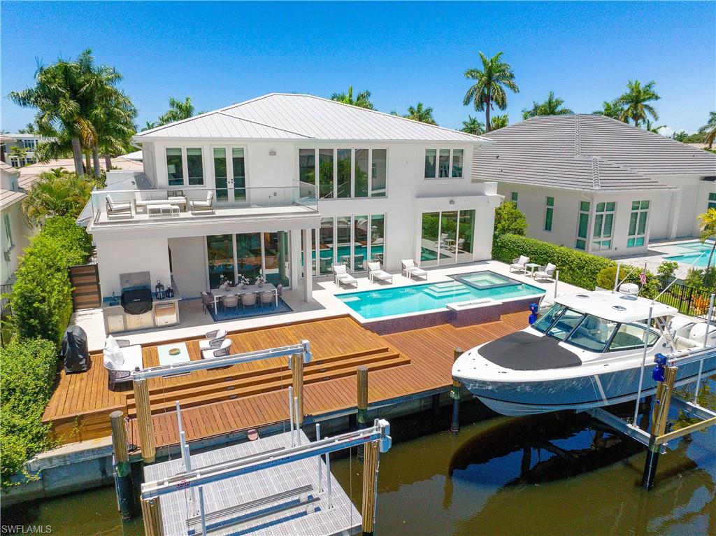 ROYAL HARBOR - Residential