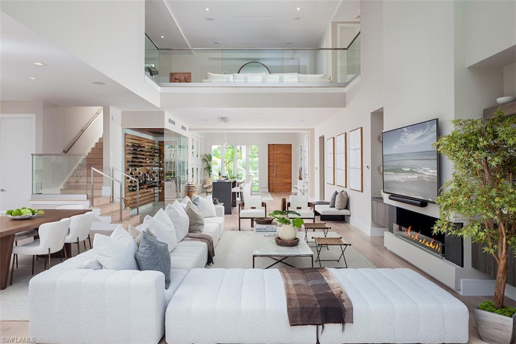 ROYAL HARBOR - Residential