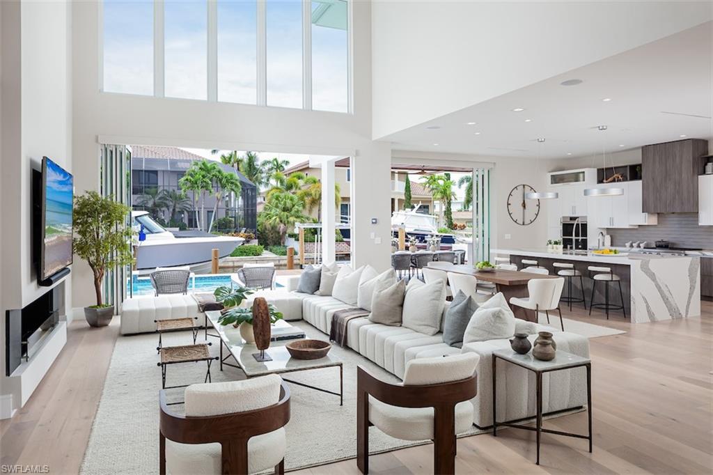 ROYAL HARBOR - Residential