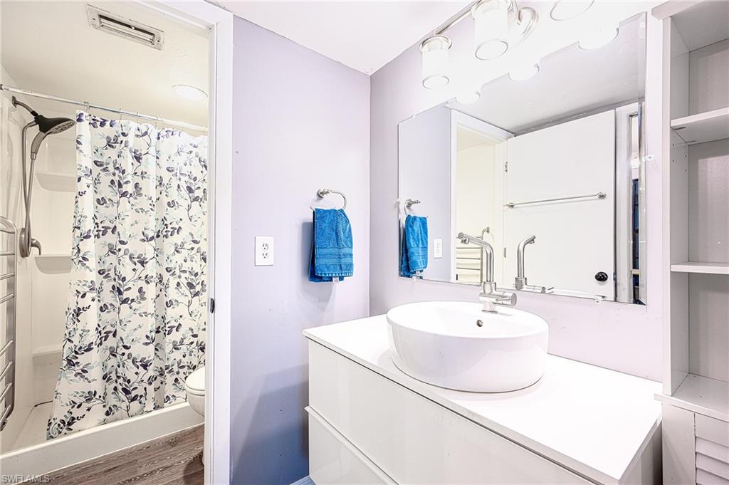 LAKEWOOD - Residential